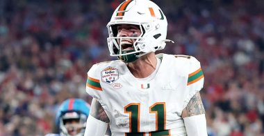 QB Carson Beck con los Miami Hurricanes. Foto: Getty Images.