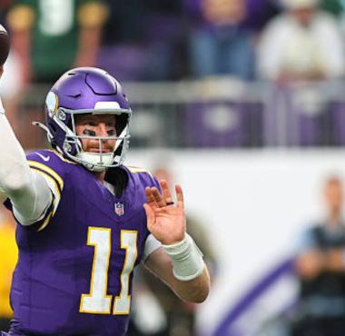 QB Carson Wentz, Minnesota Vikings. Foto: Getty Images.