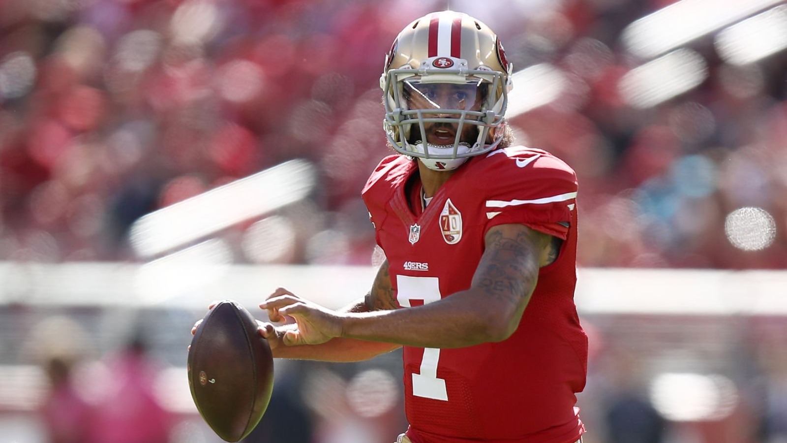 Colin Kaepernick asegura que la NFL lo vetó y revela por qué ya no ve sus partidos