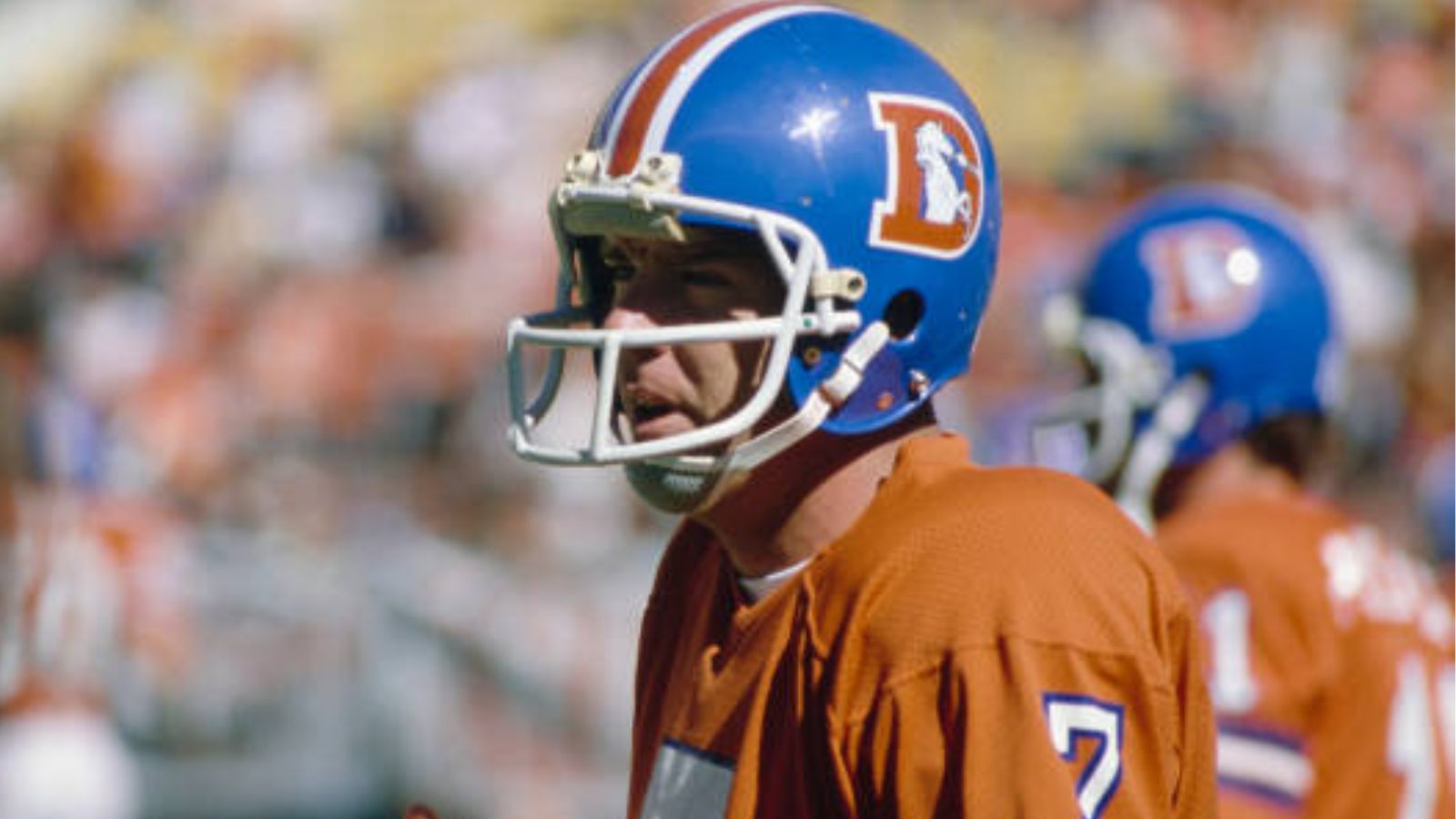 Muere histórico quarterback de Broncos y Cowboys, a los 83 años