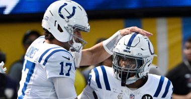 QB Daniel Jones y RB Jonathan Taylor, Indianapolis Colts. Foto: Getty Images