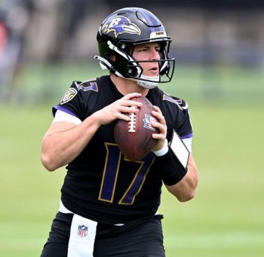 QB Diego Pavia con los Baltimore Ravens. Foto: Getty Images.