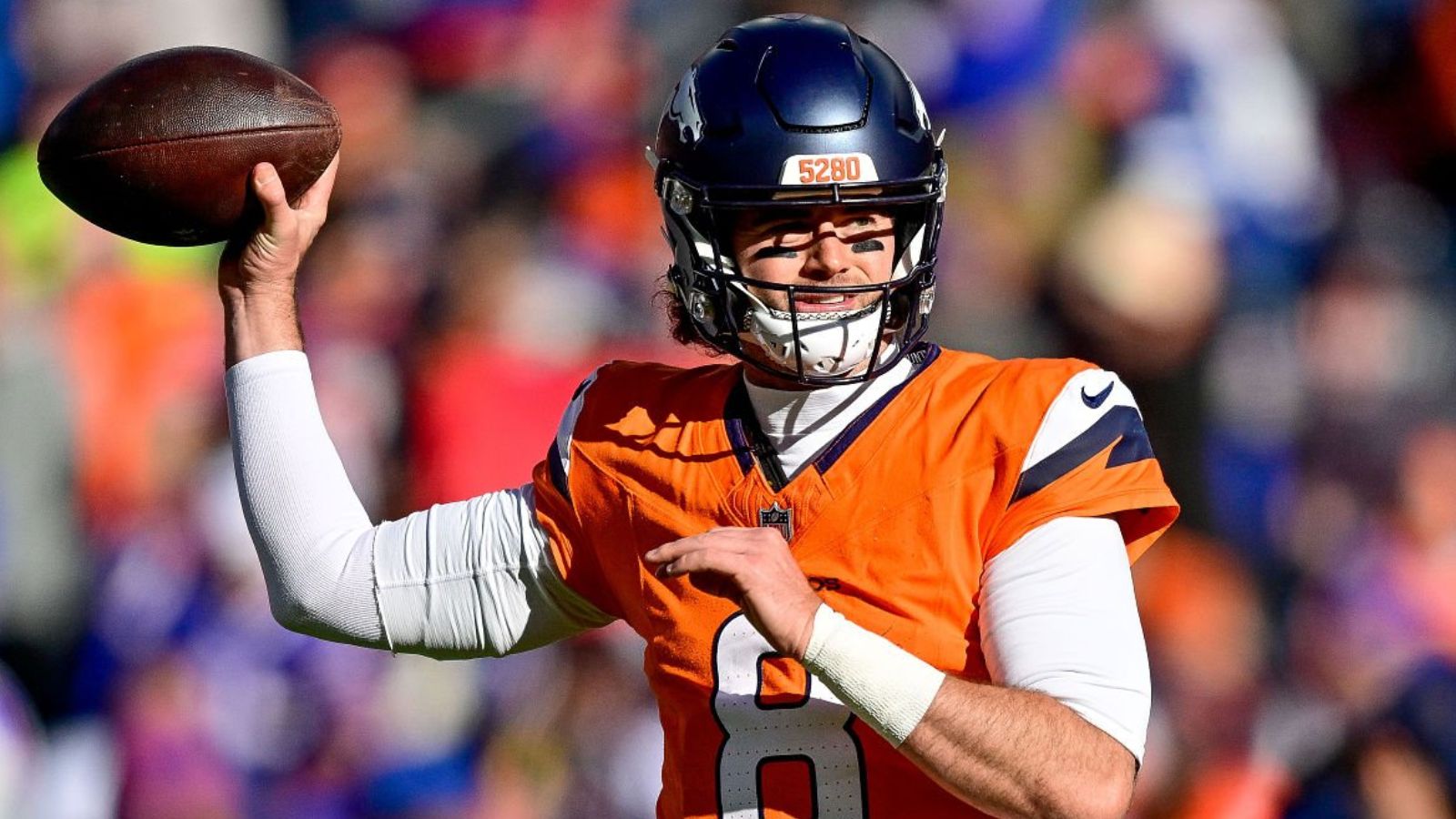 ¿Quién es Jarrett Stidham, el nuevo quarterback titular de los Broncos?