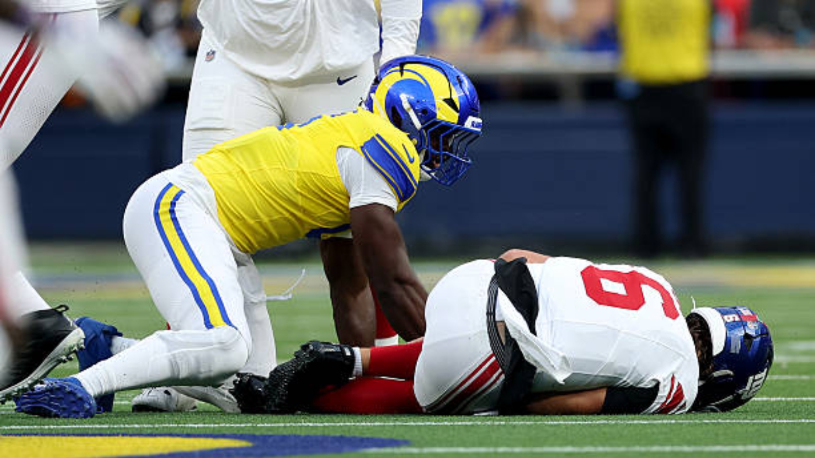 ¿Qué le pasó a Jaxson Dart? Revelan diagnóstico tras su lesión en el Giants vs Rams