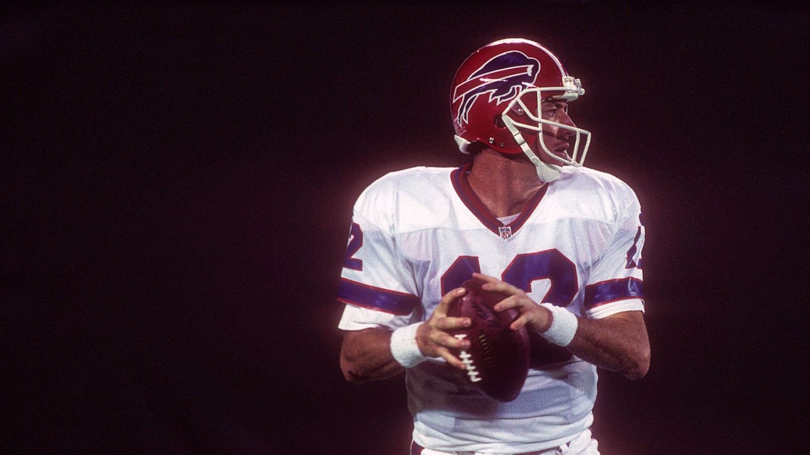 QB Jim Kelly con los Buffalo Bills en 1996. Foto: Getty Images.