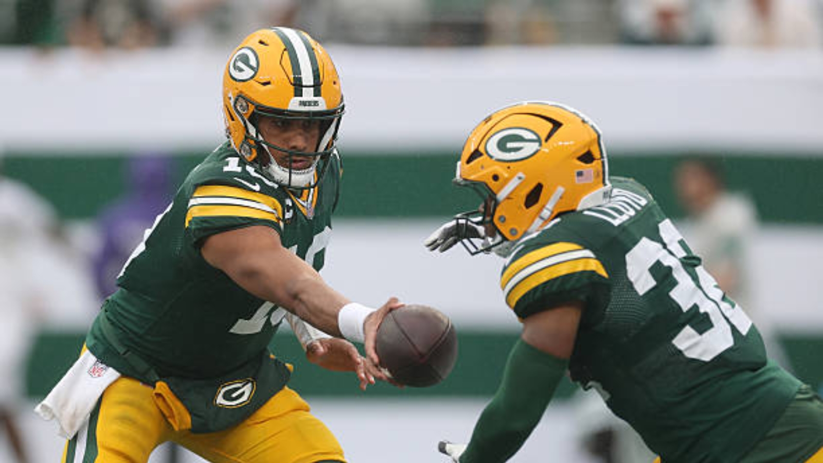QB Jordan Love y RB Marshawn Lloyd, Green Bay Packers. Foto: Getty Images.