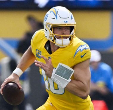 QB Justin Herbert, Los Angeles Chargers. Foto: Getty Images