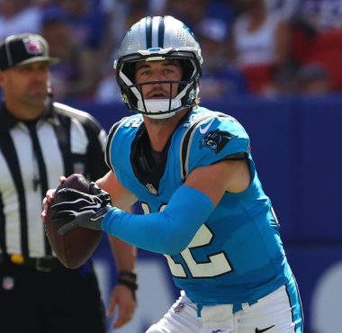 QB Kenny Pickett, Carolina Panthers. Foto: Getty Images.