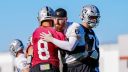 QB Kirk Cousins y DE Maxx Crosby, Las Vegas Raiders. Foto: Getty Images.
