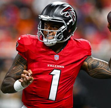 QB Tua Tagovailoa, Atlanta Falcons. Foto: Getty Images.