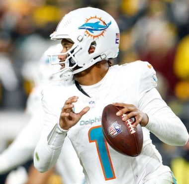 QB Tua Tagovailoa, Miami Dolphins. Foto: Getty Images