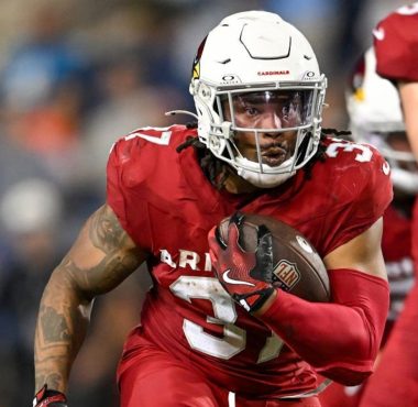 RB Corey Kiner con los Arizona Cardinals. Foto: Getty Images.