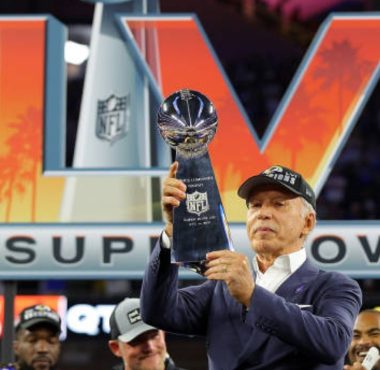 Stan Kroenke, dueño de Los Angeles Rams. Foto: Getty Images.