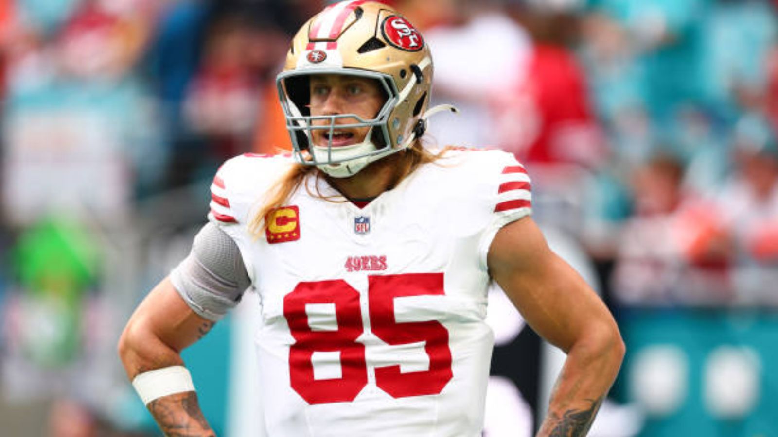 George Kittle enciende las alarmas de los 49ers: inicia el training camp en lista de lesionados