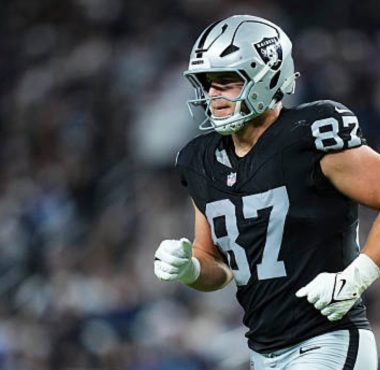 TE Michael Mayer, Las Vegas Raiders. Foto: Getty Images.