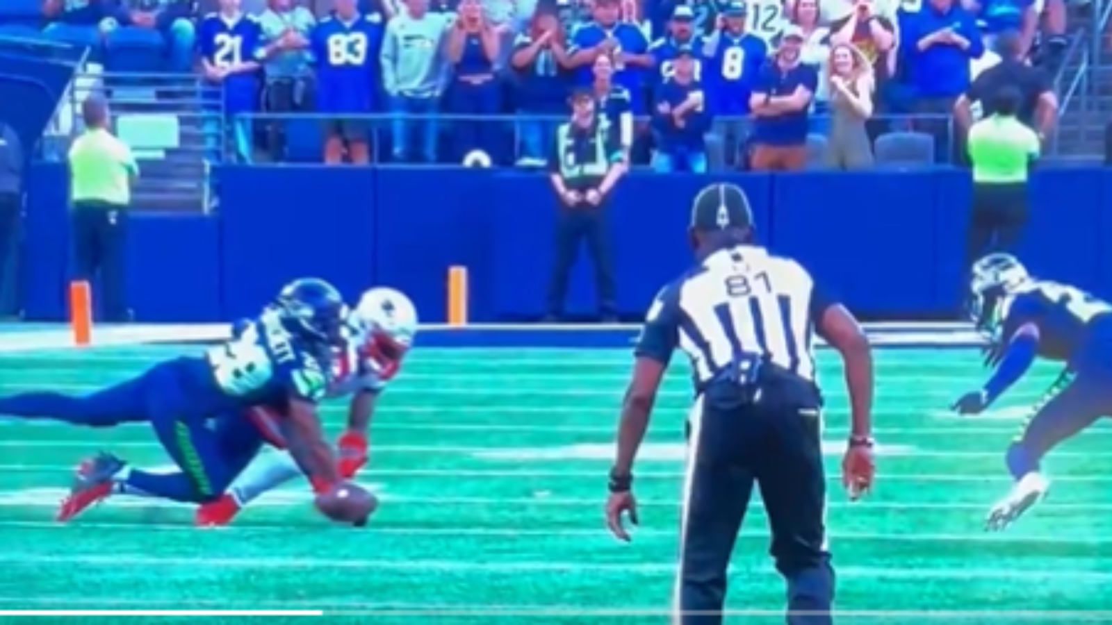 ¿Qué le pasó a A.J. Brown? Revelan diagnóstico inicial tras su lesión en el Seahawks vs Patriots