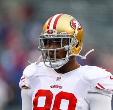 WR Aldon Smith con los San Francisco 49ers en 2014. Foto: Getty Images.