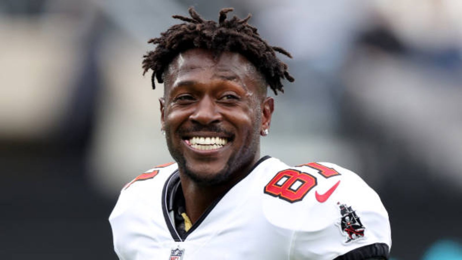 Antonio Brown señala a Zay Flowers como obstáculo de Lamar Jackson para ganar el Super Bowl