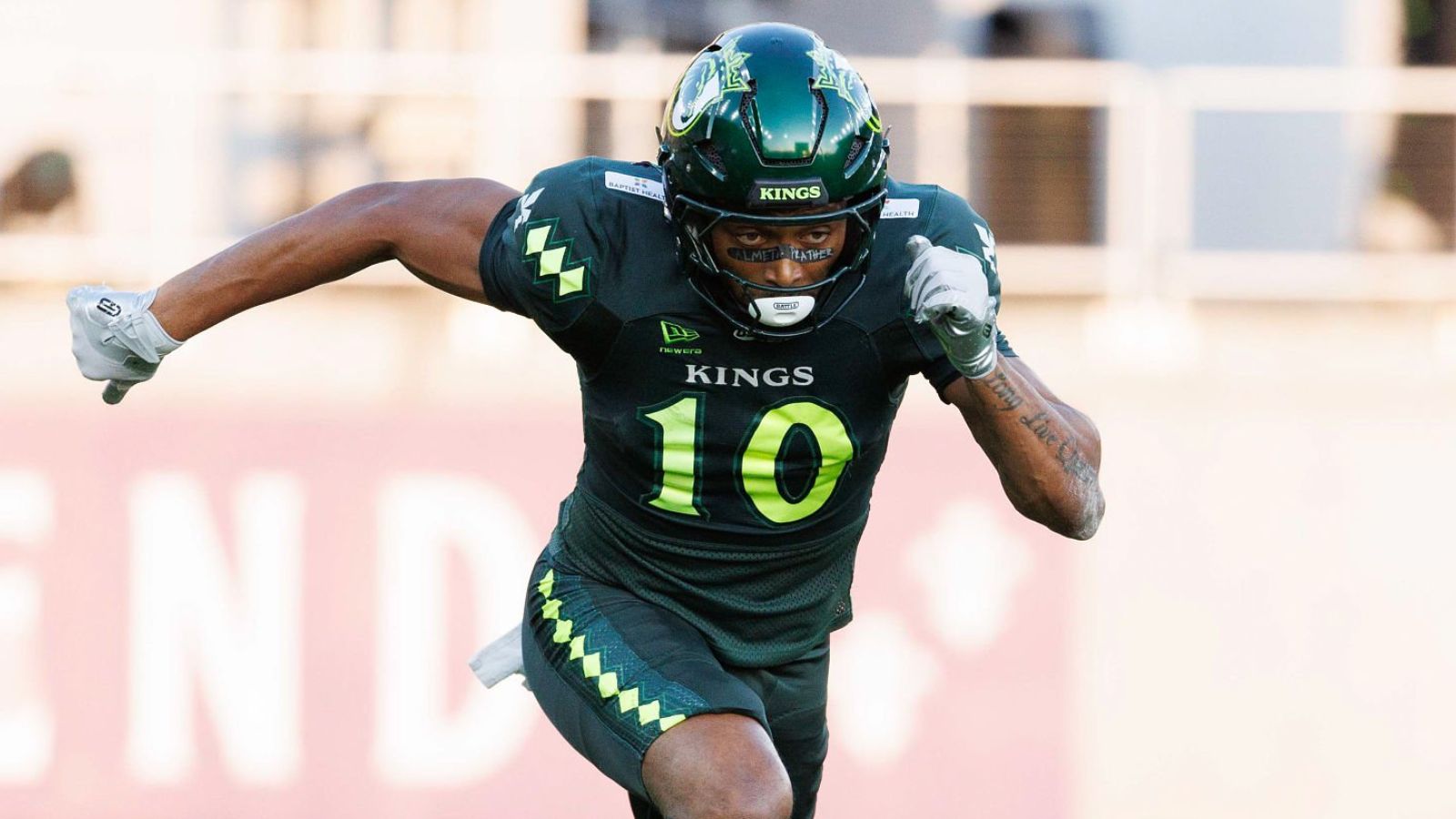 Packers refuerzan su ofensiva con receptor campeón de la UFL