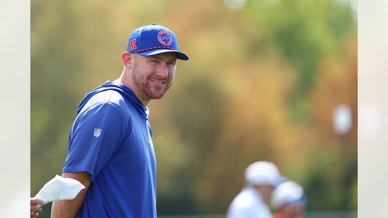 Los 5 ganadores de la firma de Joe Brady con los Bills