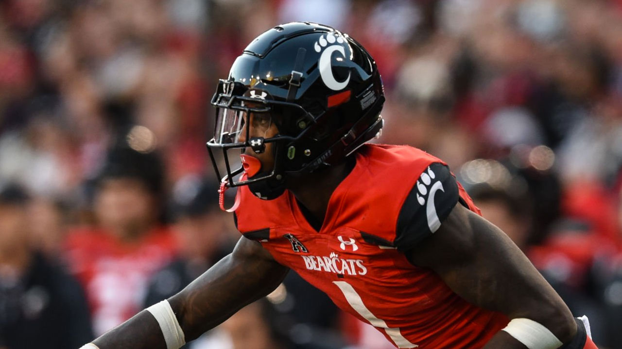 CB Ahmad Gardner, Cincinnati