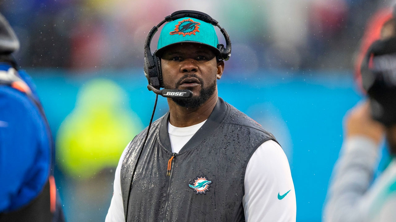 Brian Flores en su etapa como HC con los Miami Dolphins