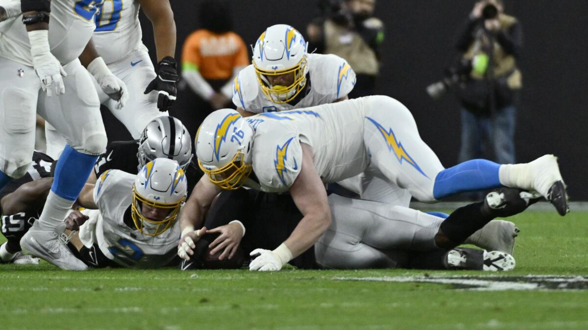 Raiders vs Chargers: Dónde y cómo ver el MNF de la Semana 2 NFL 2025
