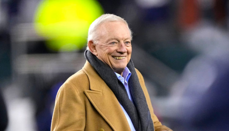 Jerry Jones, dueño de los Dallas Cowboys