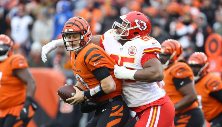 QB Joe Burrow de los Bengals y DT Chris Jones de los Chiefs