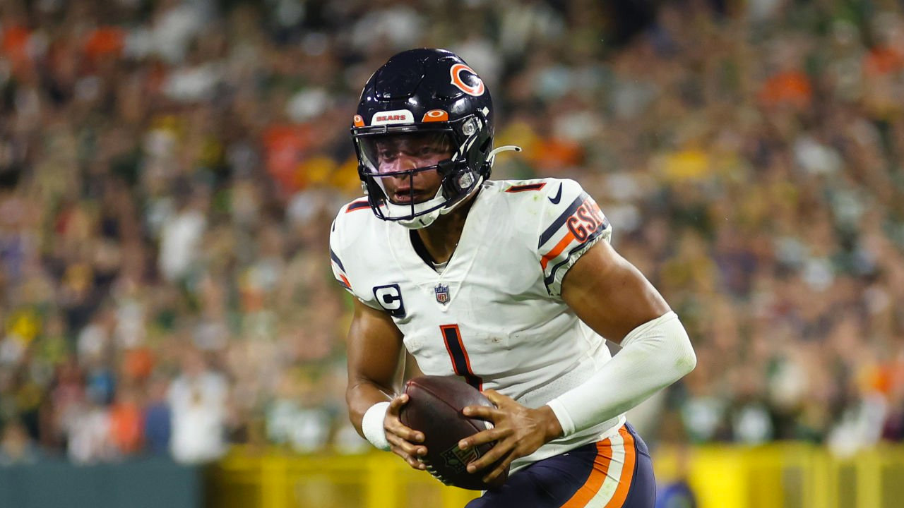 QB Justin Fields, Chicago Bears