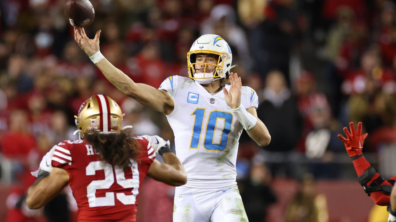 QB Justin Herbert, Los Angeles Chargers