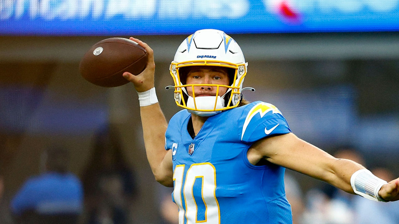 QB Justin Herbert, Los Angeles Chargers