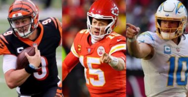 QB Joe Burrow (izquierda), QB Patrick Mahomes (centro) y QB Justin Herbert (derecha)