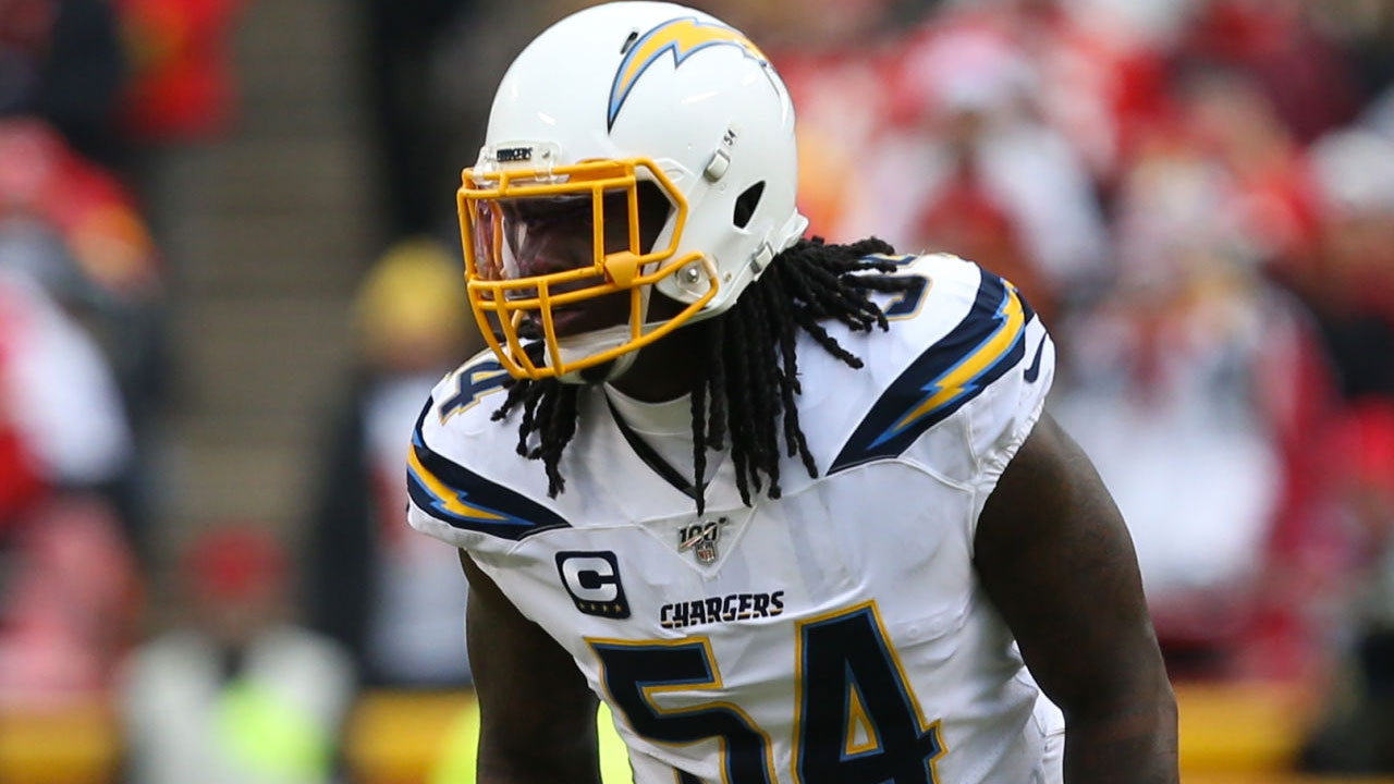 DE Melvin Ingram, jugando para los Chargers