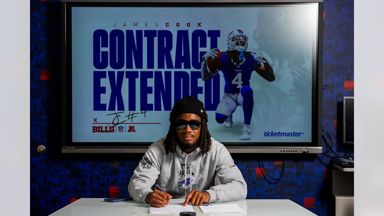 James Cook firma extensión con los Buffalo Bills