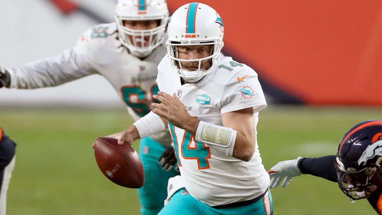 QB Ryan Fitzpatrick con los Miami Dolphins